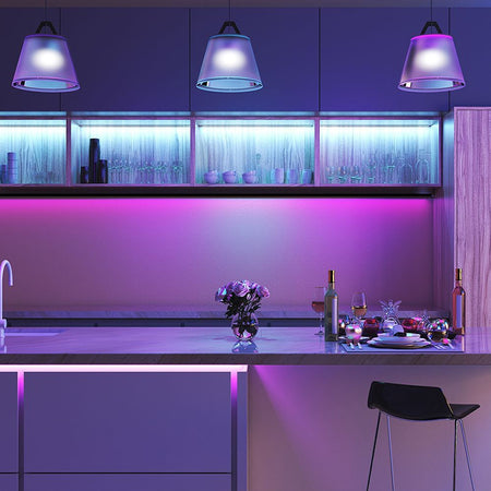 Banda LED 12V SMD5050 60LED/m 7W/m 900lm RGB IP20 5m V-TAC SKU-212120