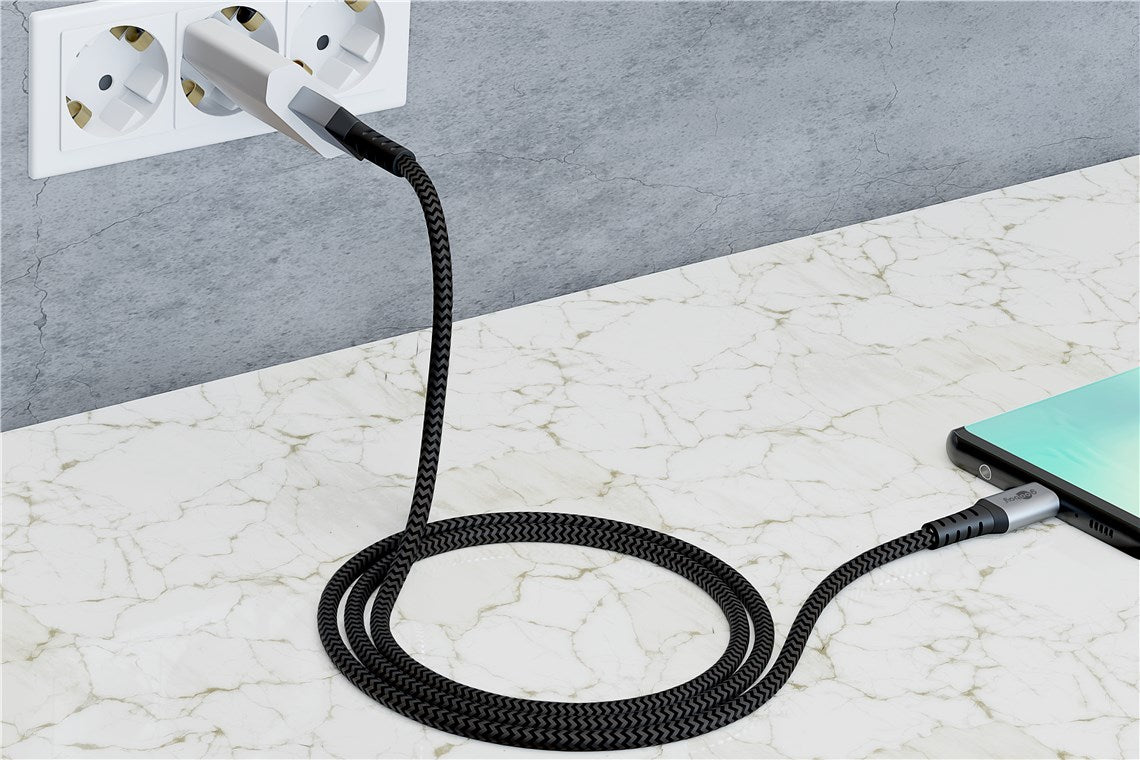 Cablu de date si incarcare USB type C 1m 3A gri/argintiu textil flexibil Goobay 49296