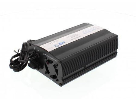 Invertor de tensiune 12V-230V 150W si USB 5V 500mA Well