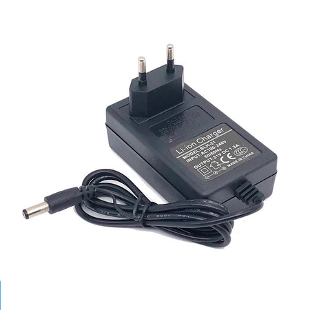 Incarcator acumulatori LI-ION 12.6V 2A alimentare 230V cu conector 5.5x2.5 mm